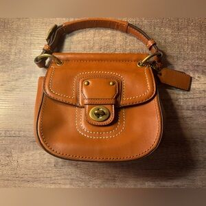 Rare Vinatge Coach Mini Willis Saddle brown crossbody 19886